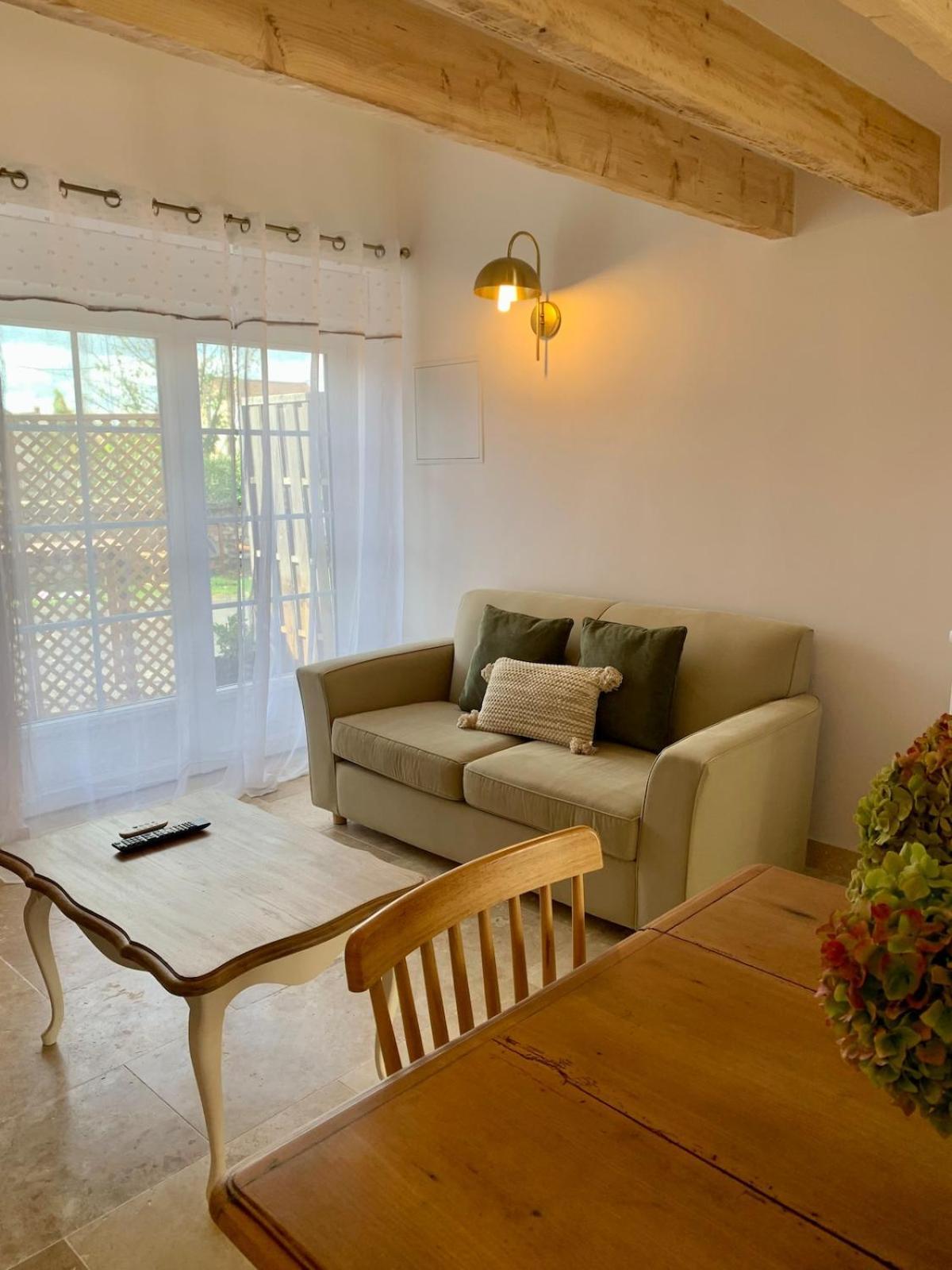 La Petite Maison * Neuvic (Dordogne)